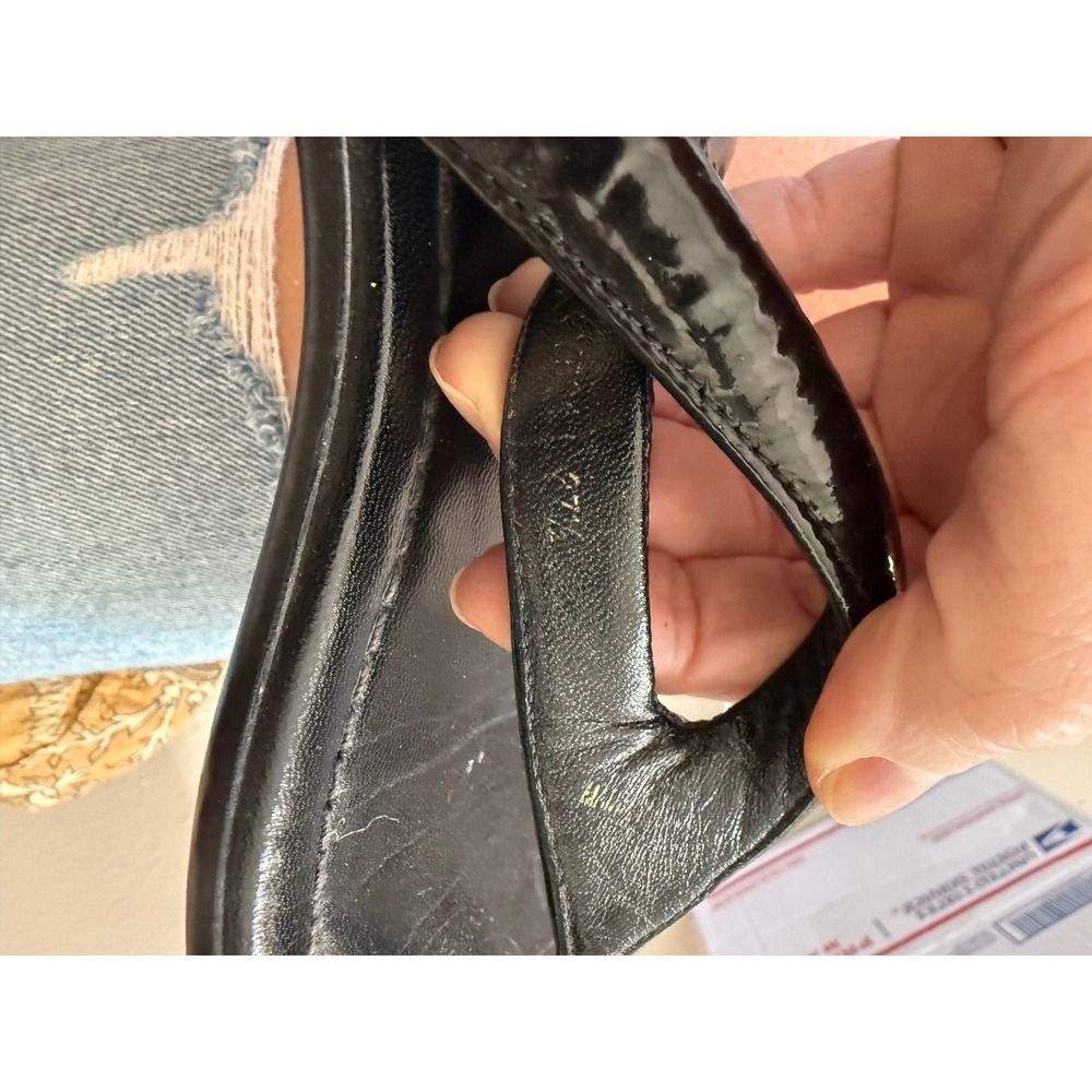 Prada Black Patent Leather Triangle Logo Thong Sandals 7 - Picture 10 of 13